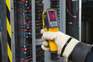 FLUKE_VT04_02
